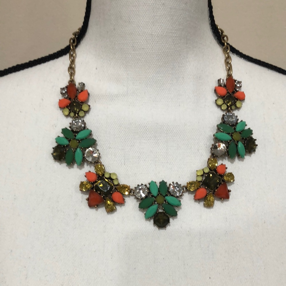Stella & Dot Eloise Teal, Coral, Yellow Gold Tone Floral Statement Necklace